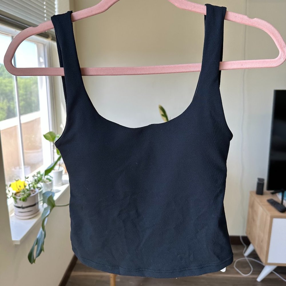 Fabletics Oasis Twist Built-In Bra Tank